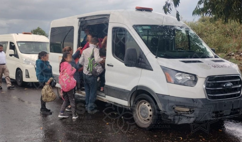 RESCATA SSC A 18 MIGRANTES EN HUAMANTLA 
